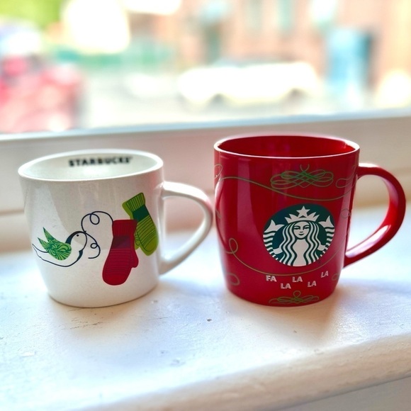 Bundle 2 Starbucks Holiday Ceramic Mugs 2011 10oz Mittens/Dove 2020 12oz… - Picture 2 of 11